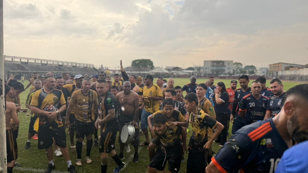 Imagem 4 da matéria V.P. Shock e Grêmio Vera Cruz são campeões do Municipal de Avaré, que distribuiu R$ 19 mil em premiações