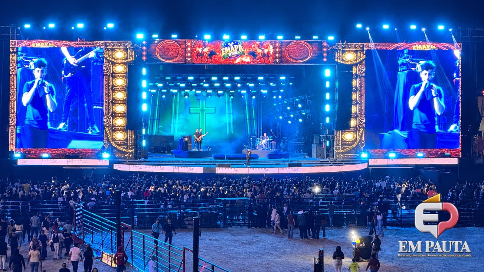 Imagem 3 da matéria Noite gospel reúne famílias e transforma público da 56ª EMAPA em grande coral
